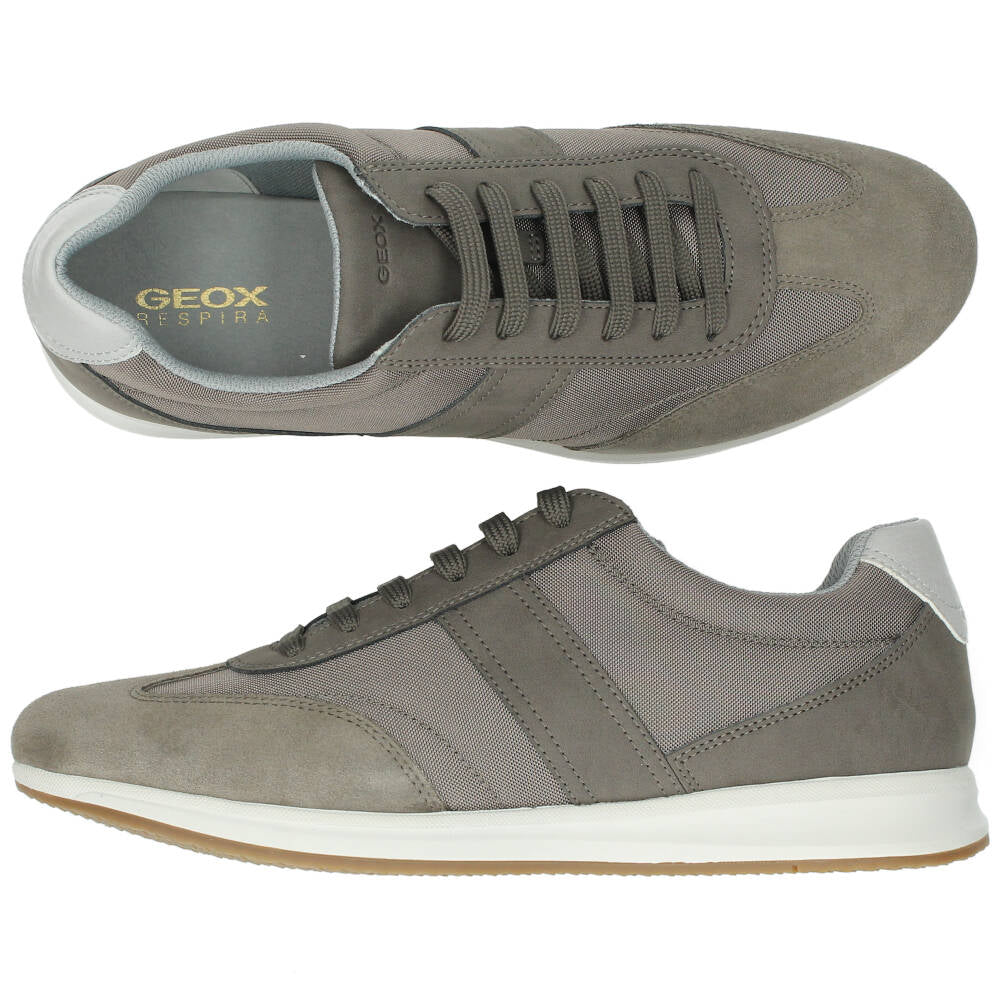 Grijze sneakers