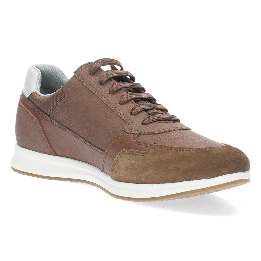 Cognac sneakers