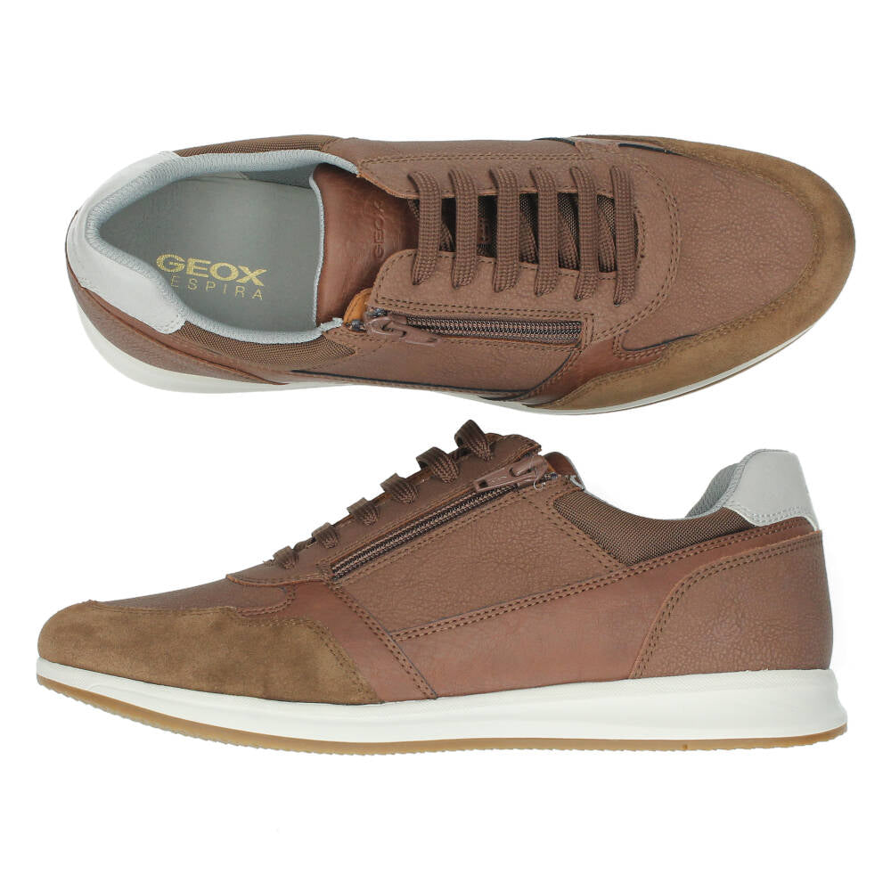 Cognac sneakers