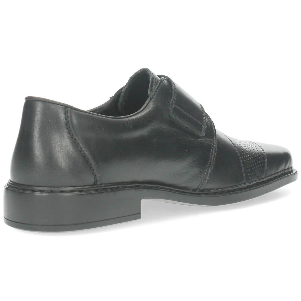 Zwarte slip-ons