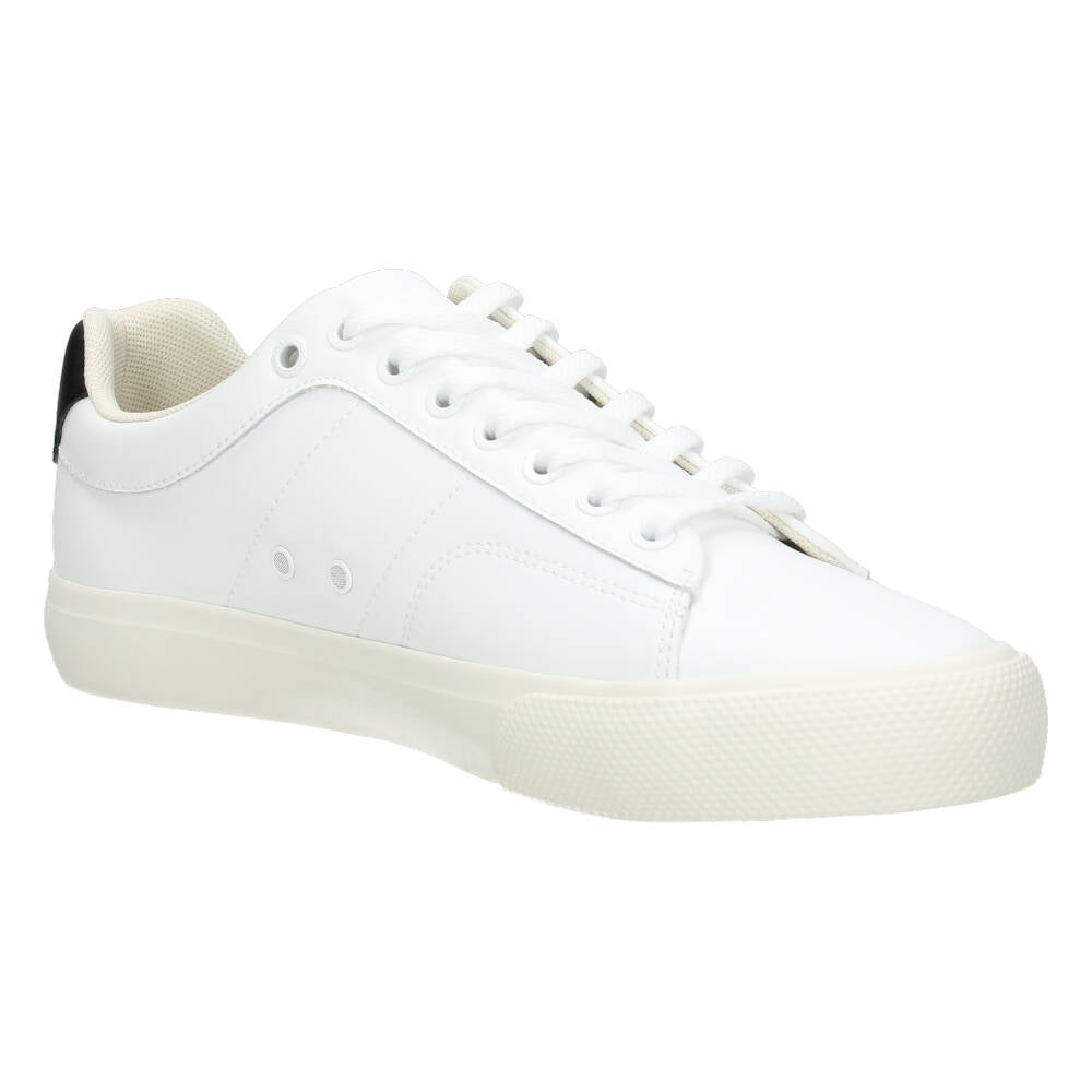 Witte sneakers