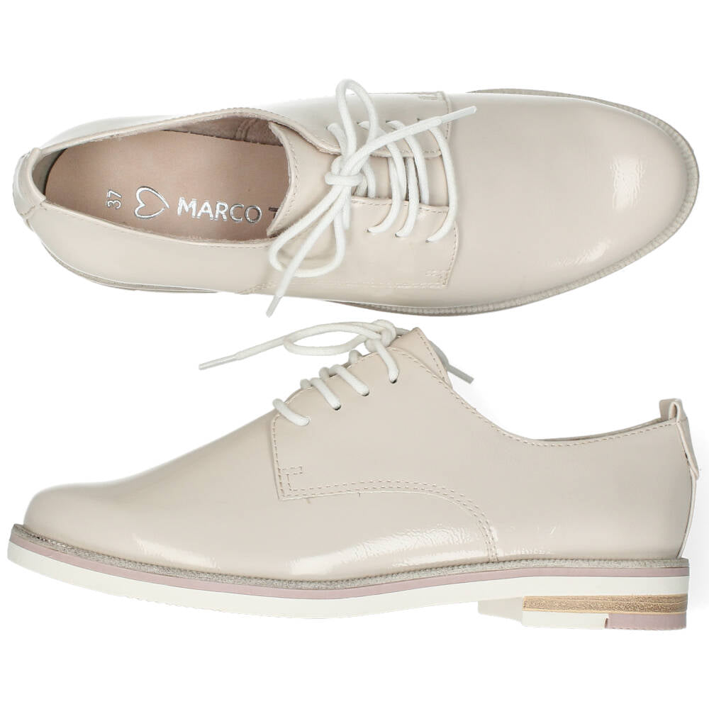 Beige veterschoenen