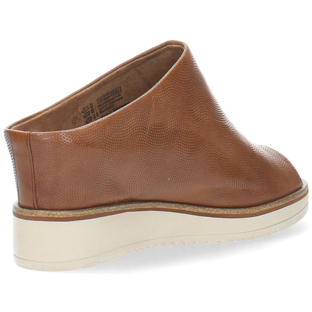 Cognac slippers