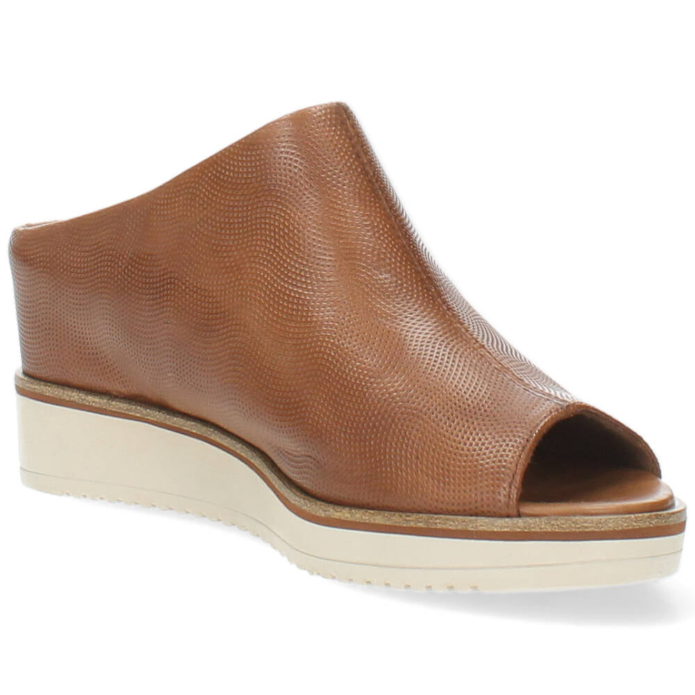 Cognac slippers