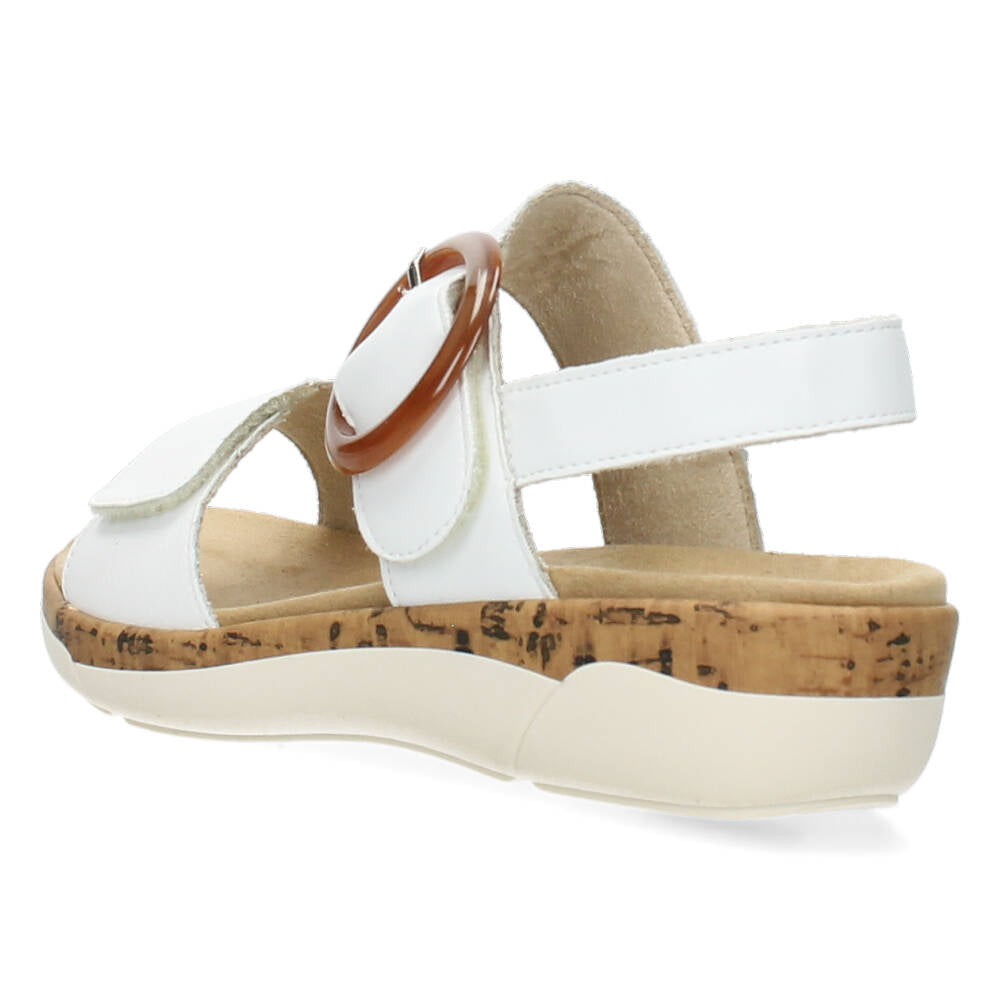 Witte sandalen
