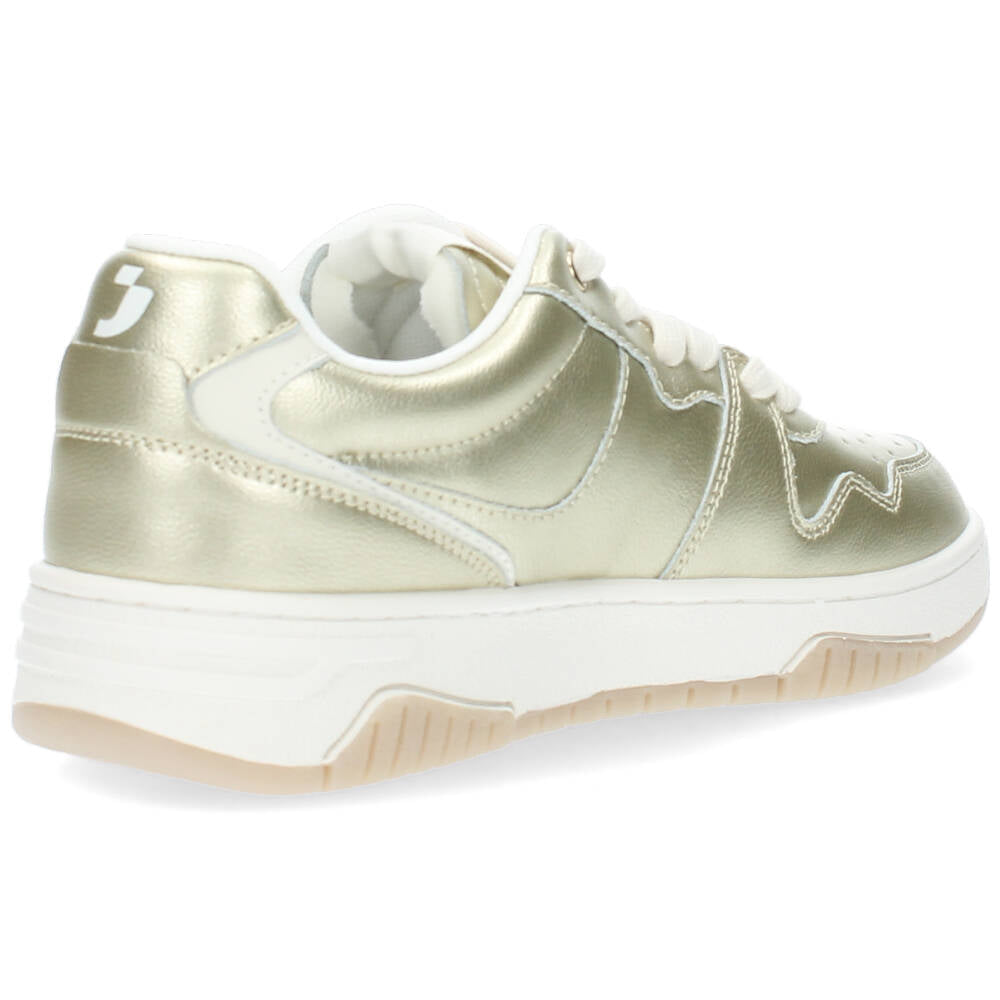 Gouden sneakers