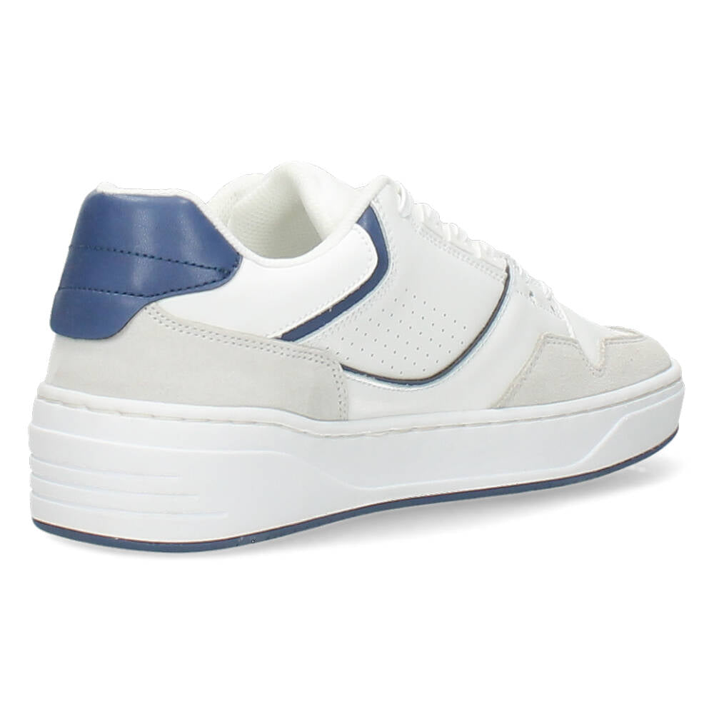 Witte sneakers