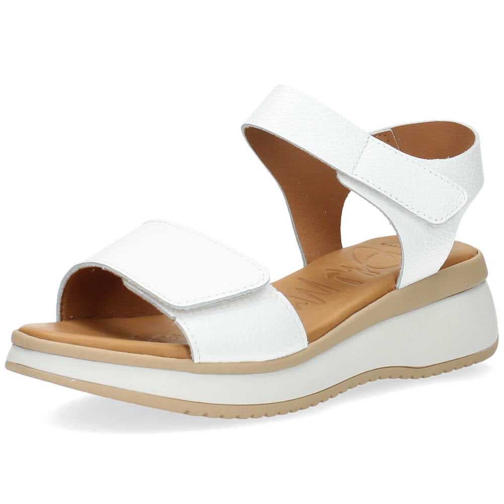 Witte sandalen
