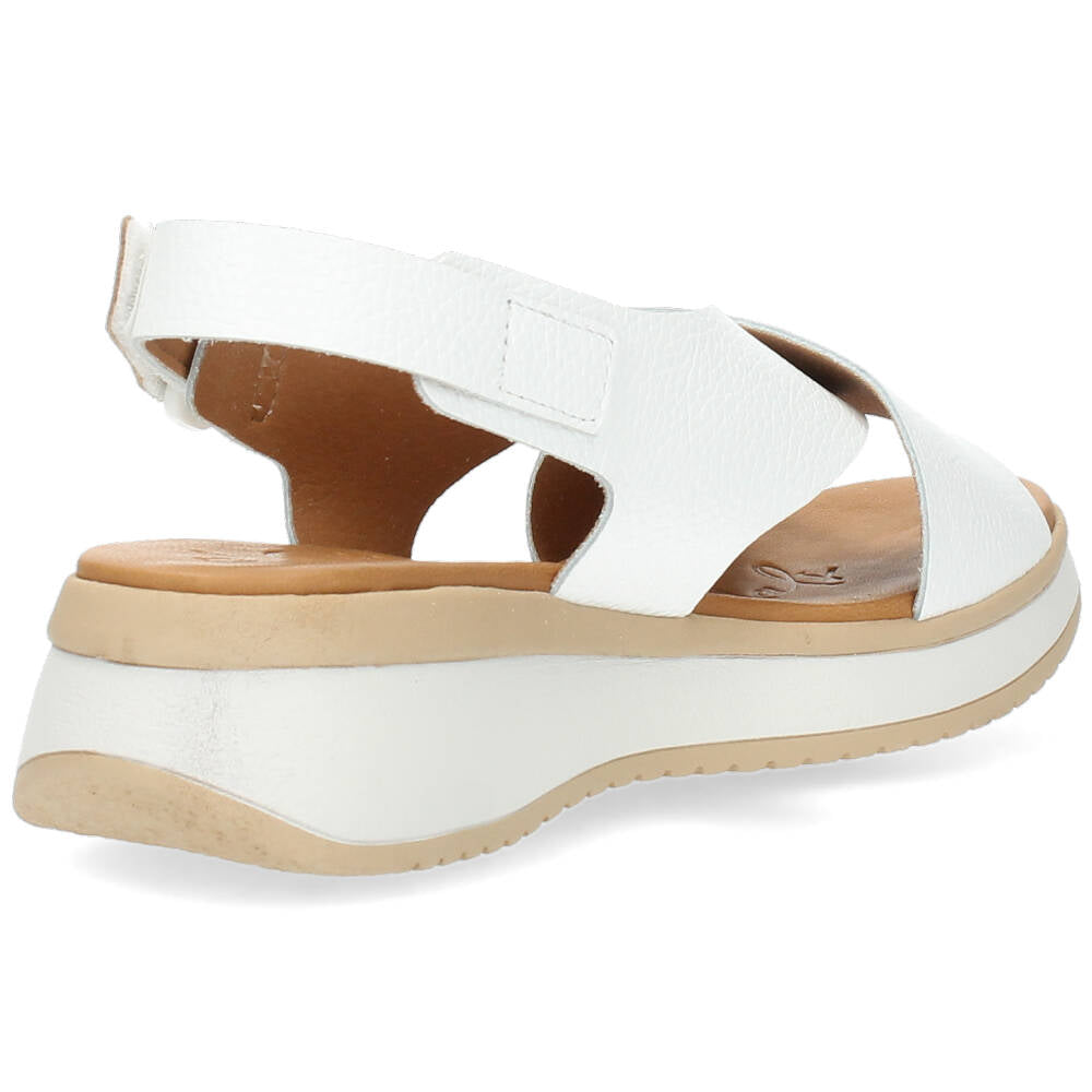 Witte sandalen