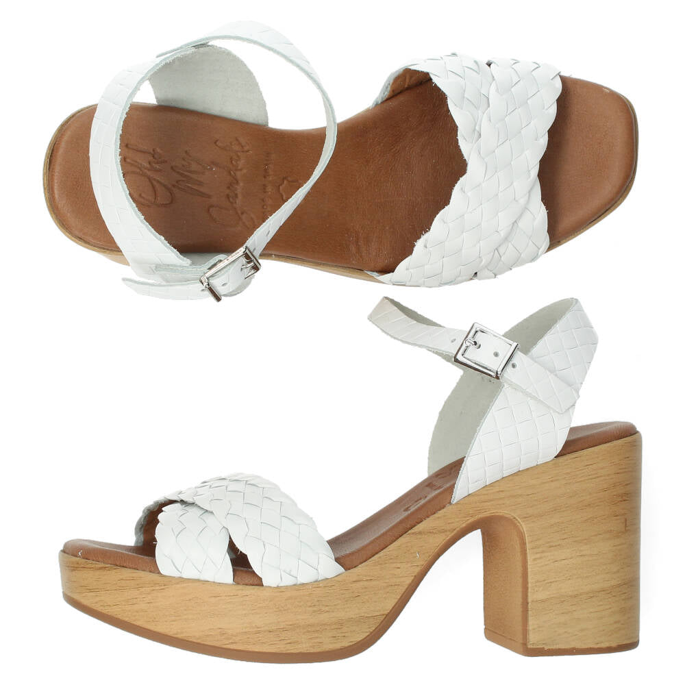 Witte sandalen