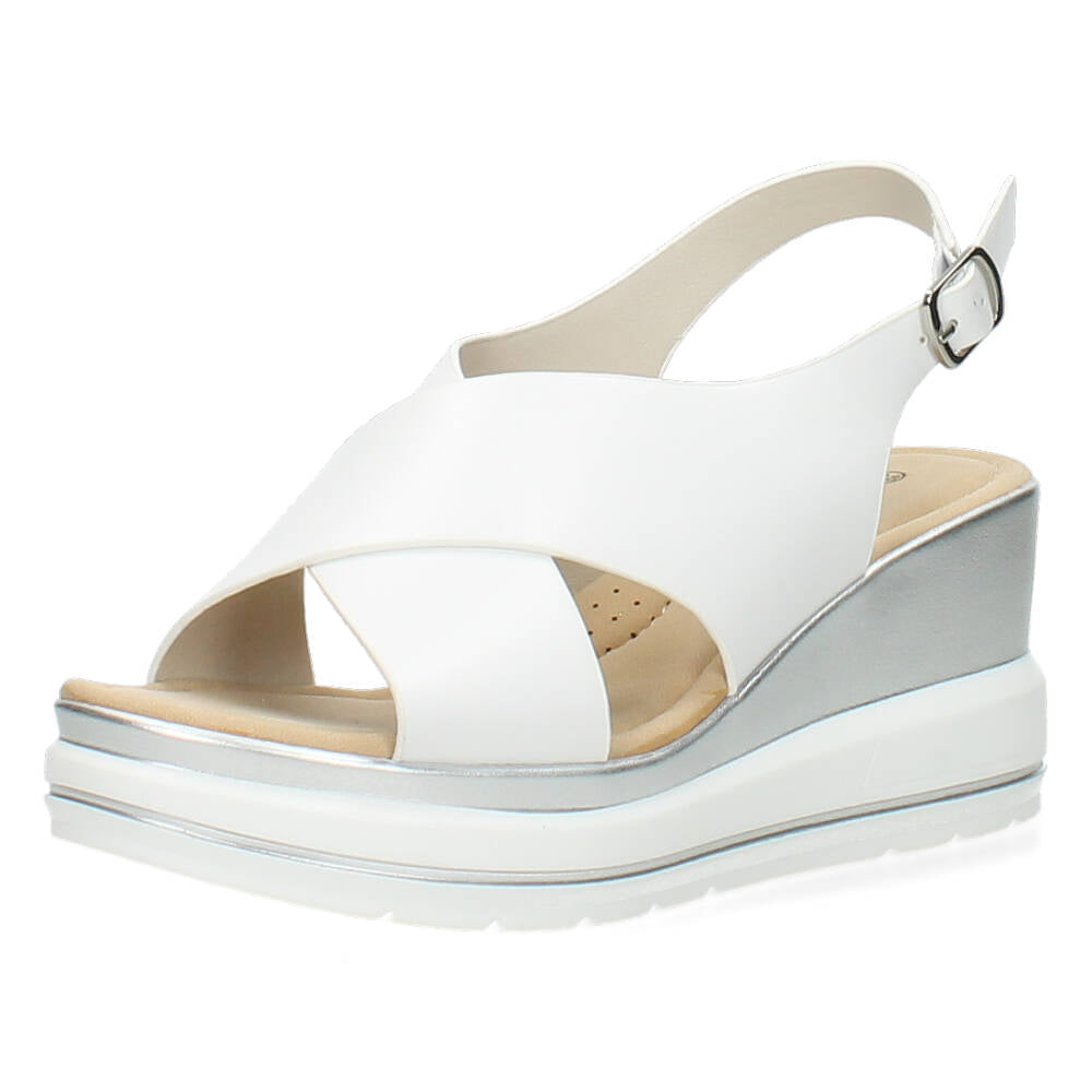 Witte sandalen