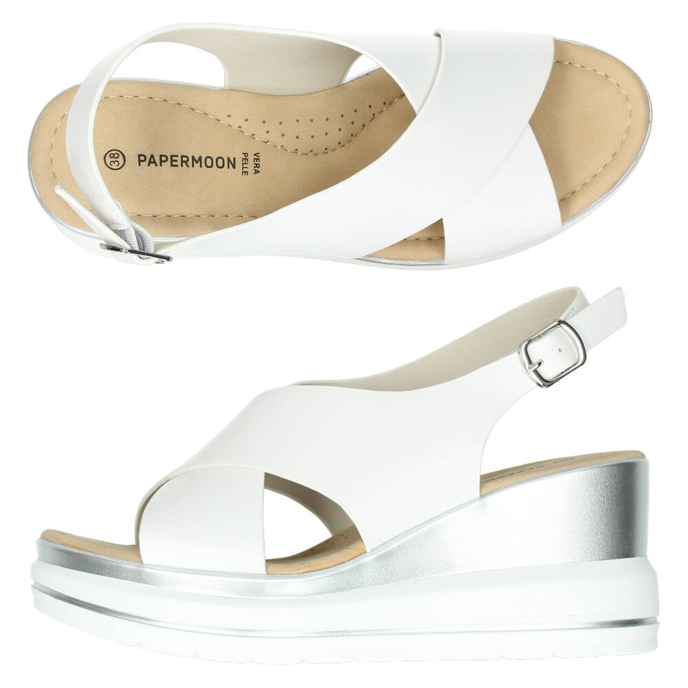 Witte sandalen