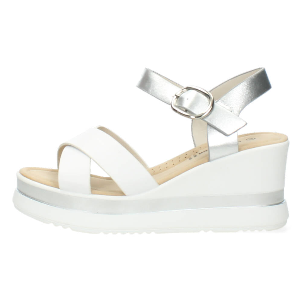 Witte sandalen