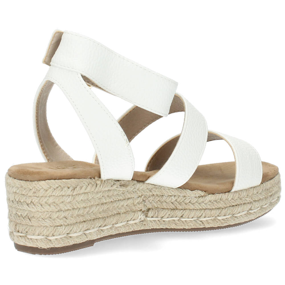 Witte sandalen