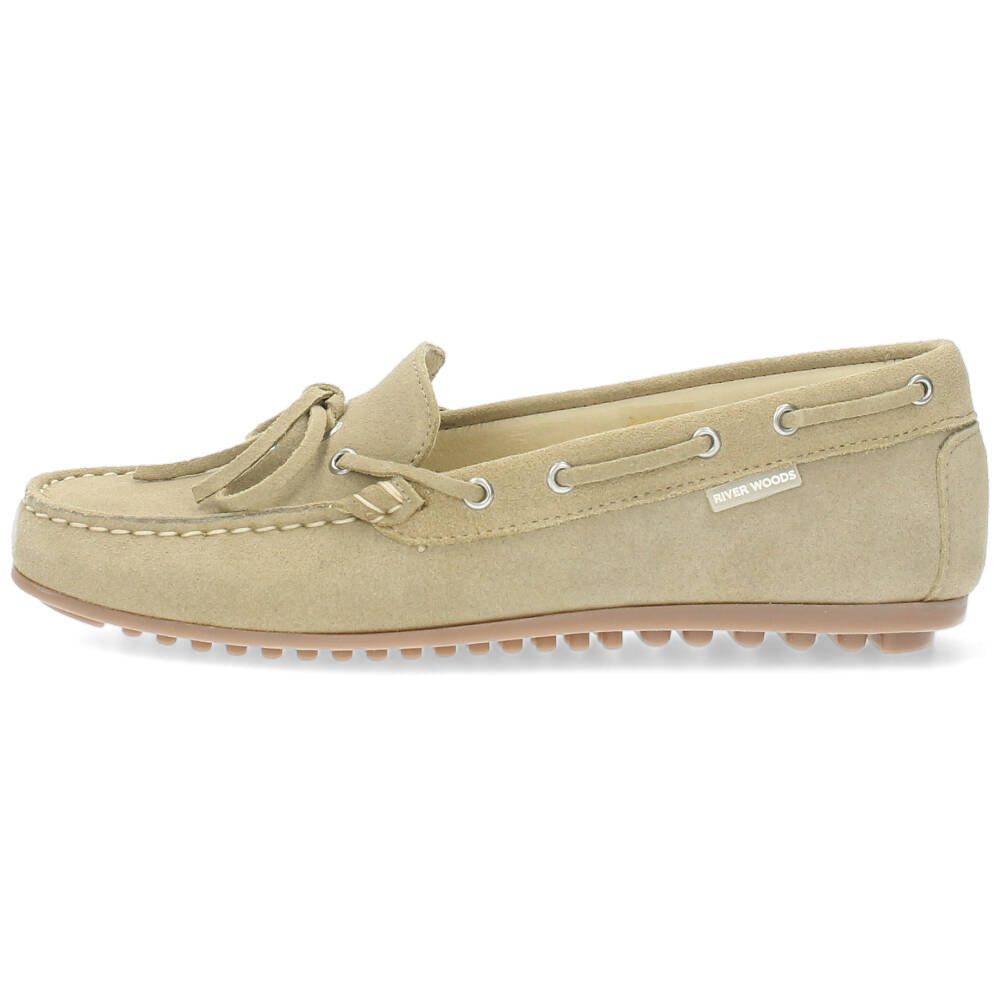 Beige mocassins