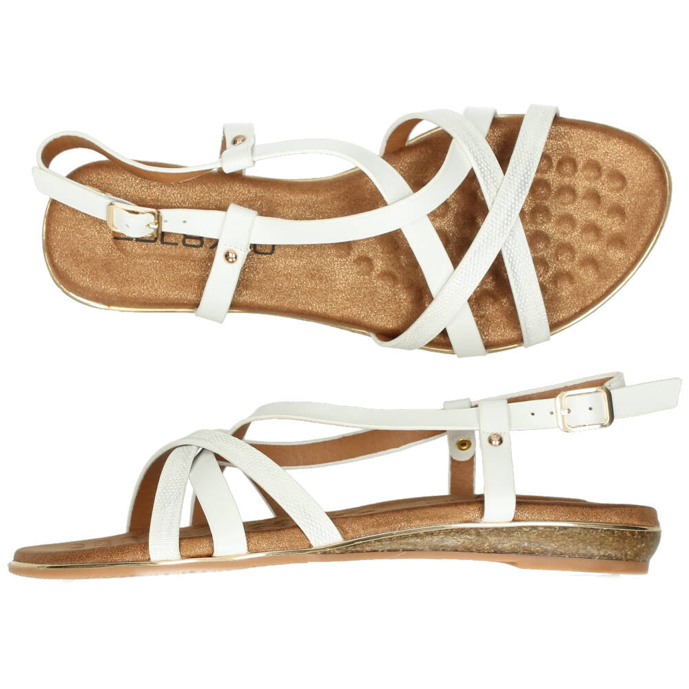 Witte sandalen