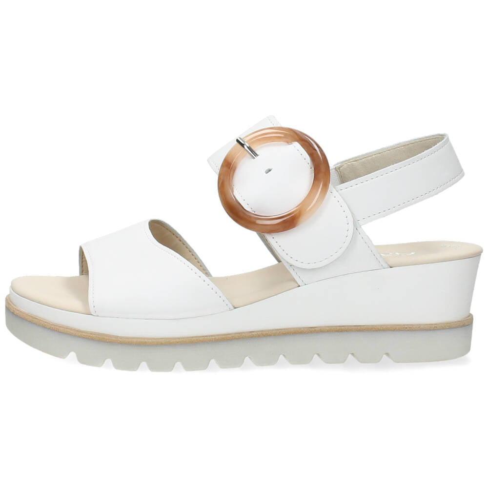 Witte sandalen