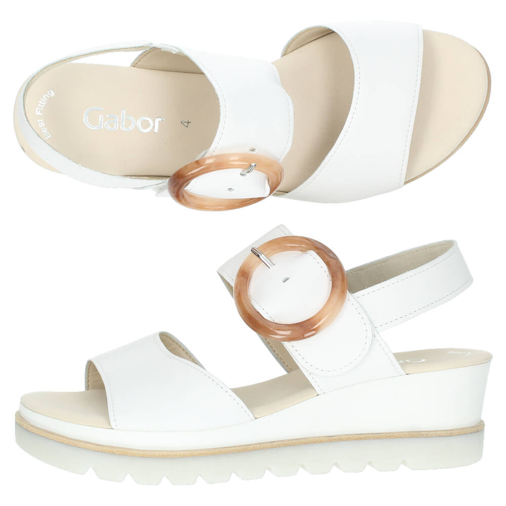 Witte sandalen