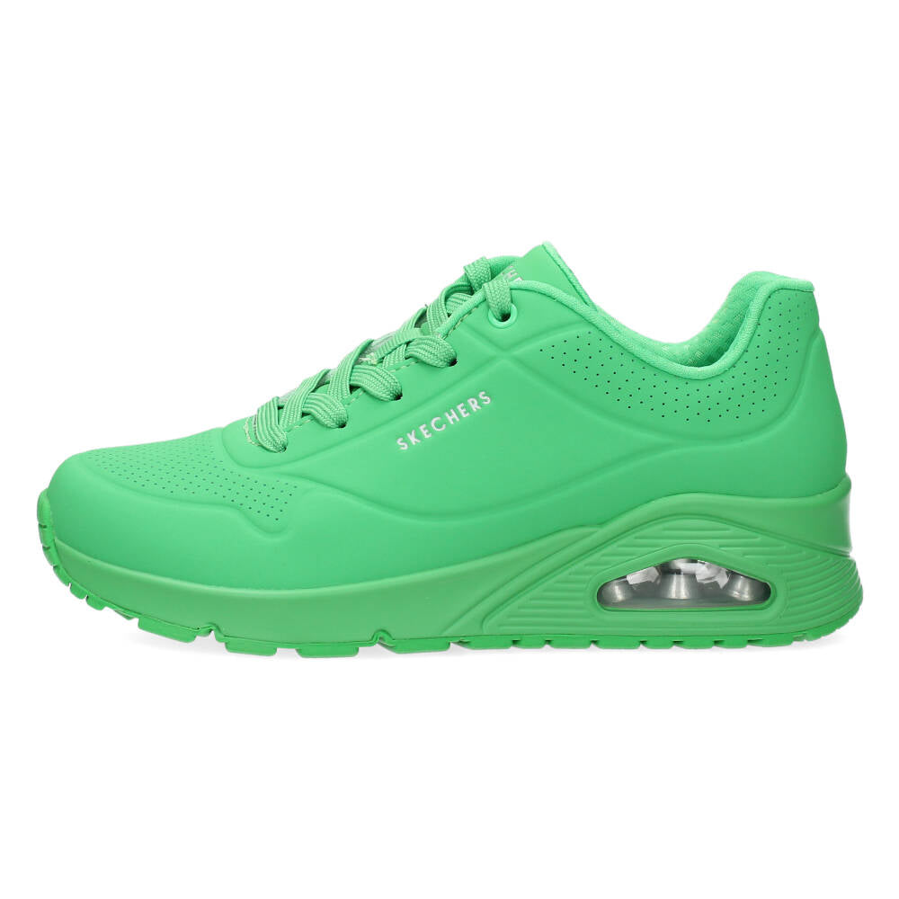 Grasgroene sneakers