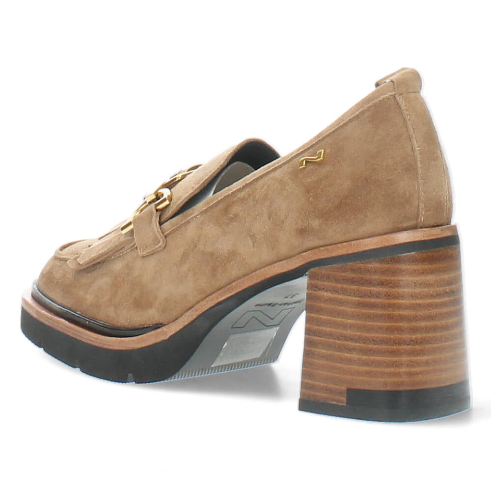 Bruine mocassins op hak