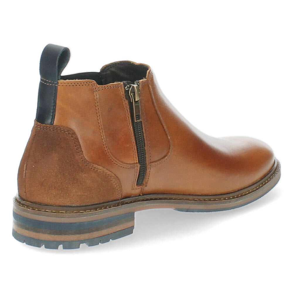 Cognac boots