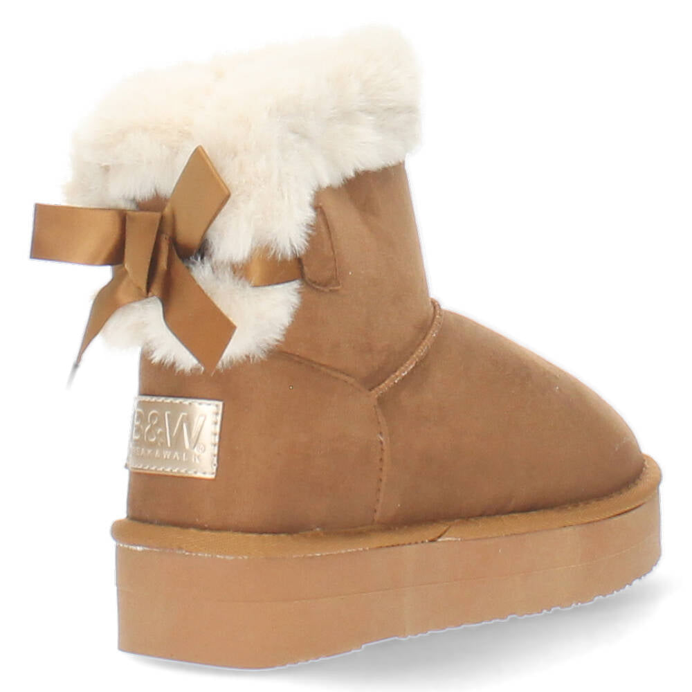 Camel boots