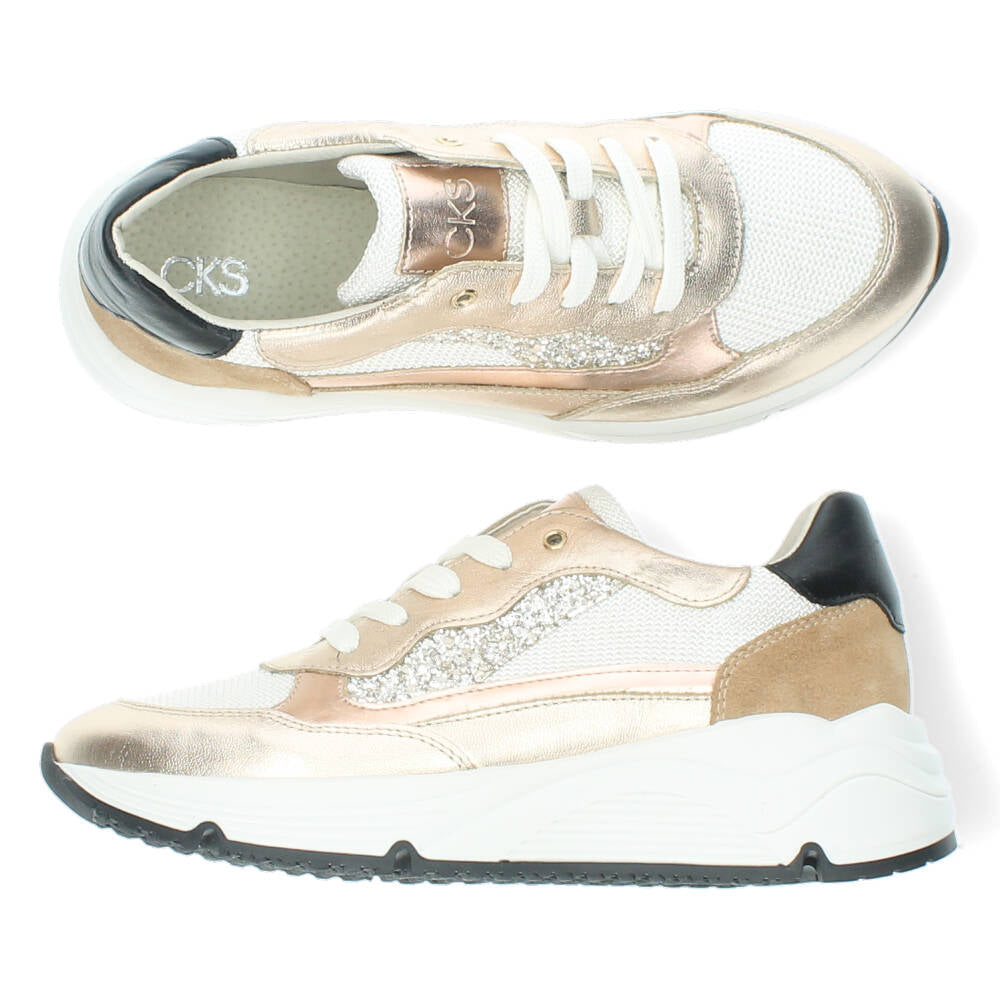 Gouden sneakers
