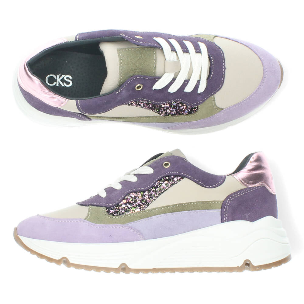 Paarse sneakers