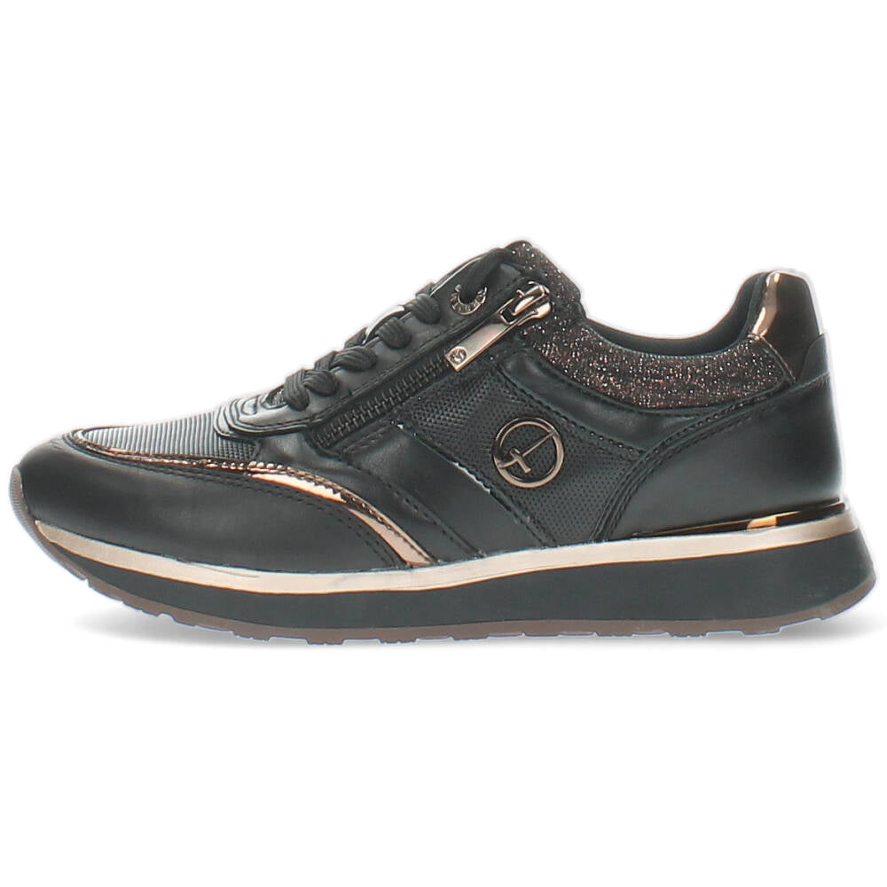 Zwarte sneakers