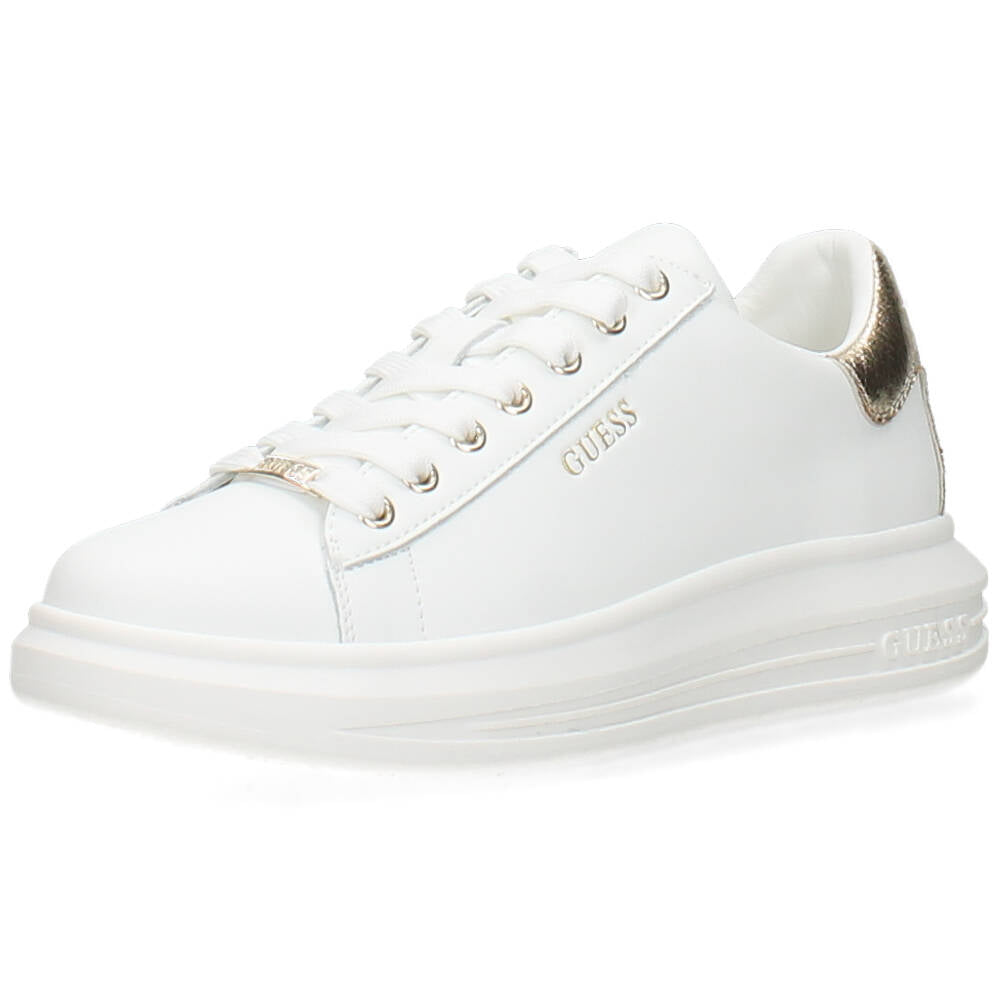 Witte sneakers