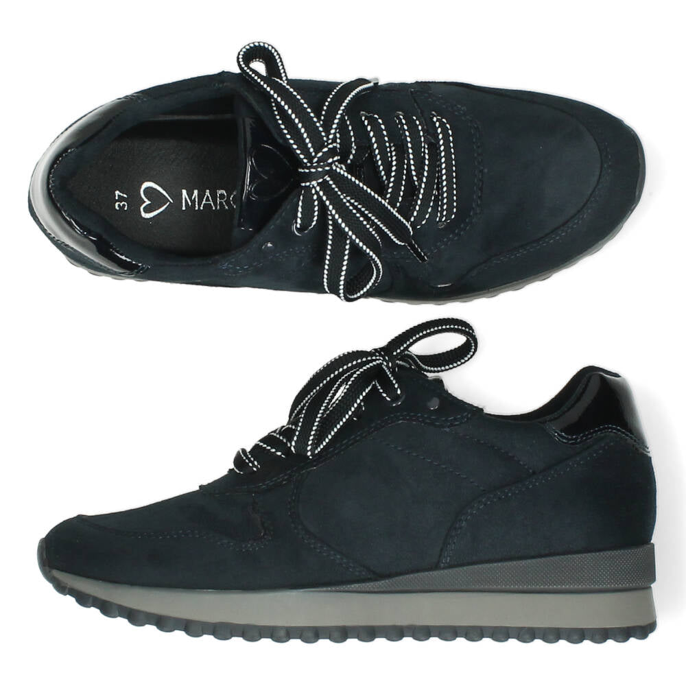 Donkerblauwe sneakers