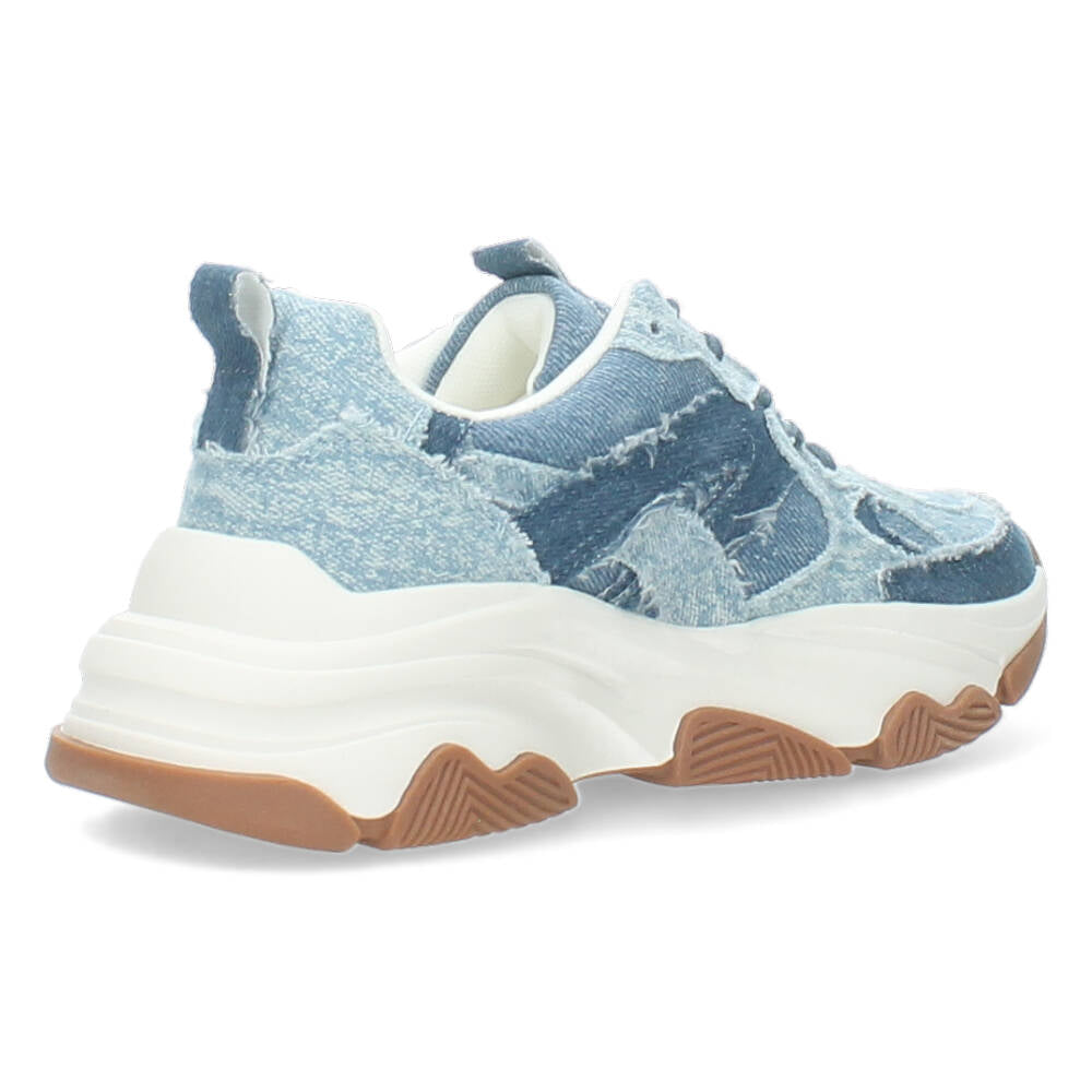 Jeansblauwe sneakers