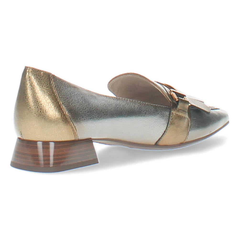 Zilveren en gouden pumps