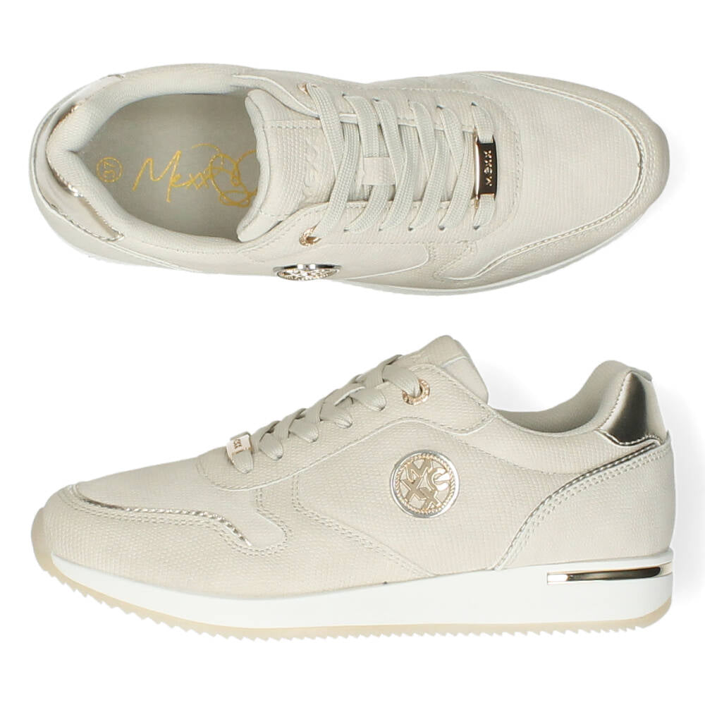 Zandkleurige sneakers