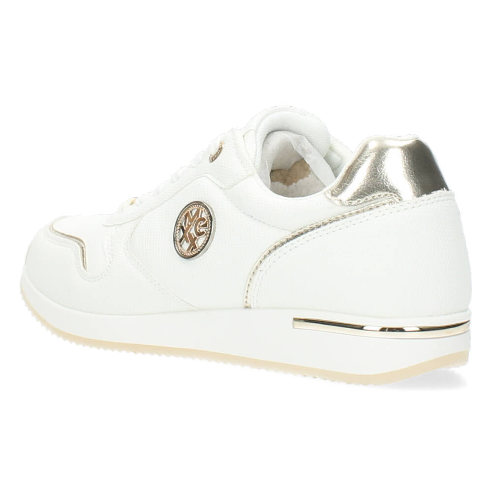 Witte sneakers