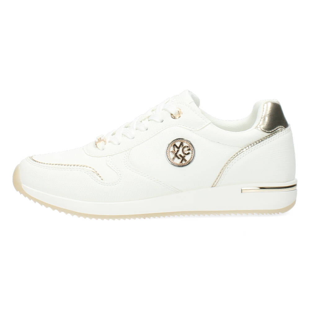 Witte sneakers