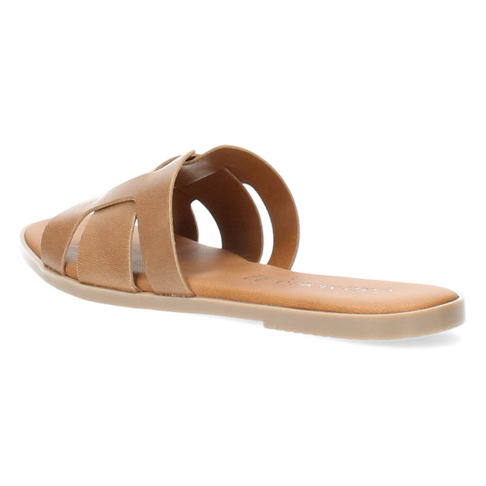 Cognac slippers