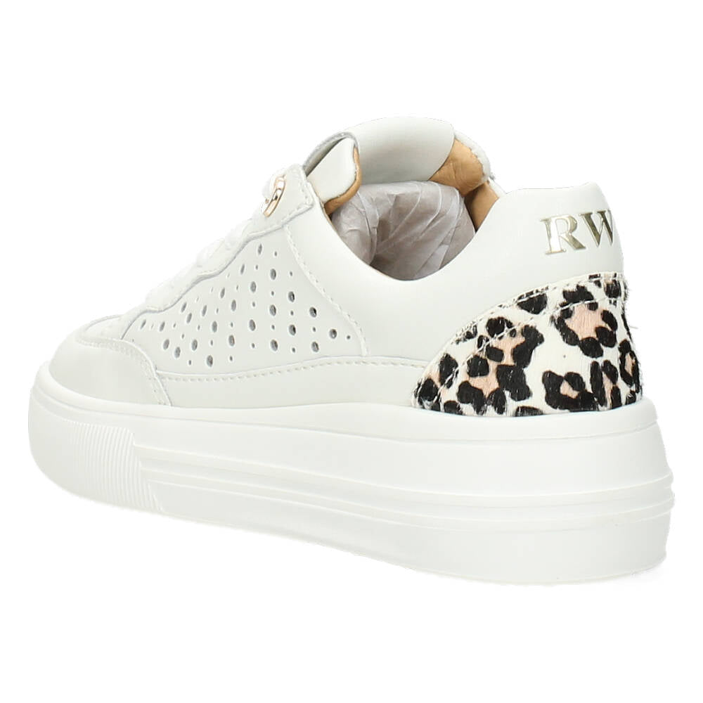 Witte sneakers