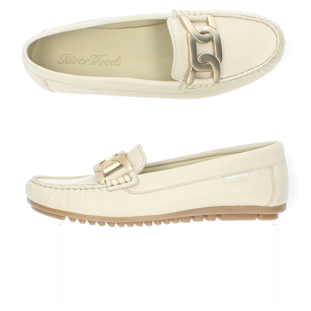 Beige mocassins
