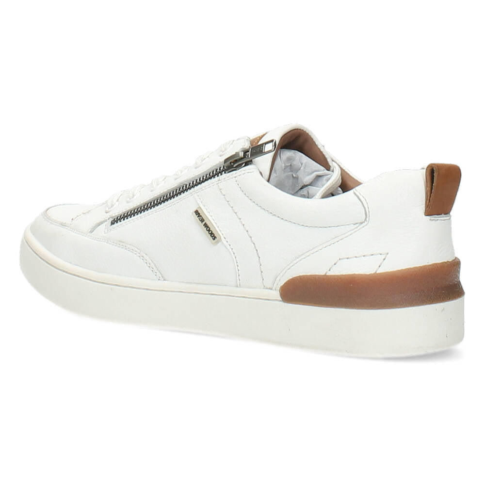 Witte sneakers