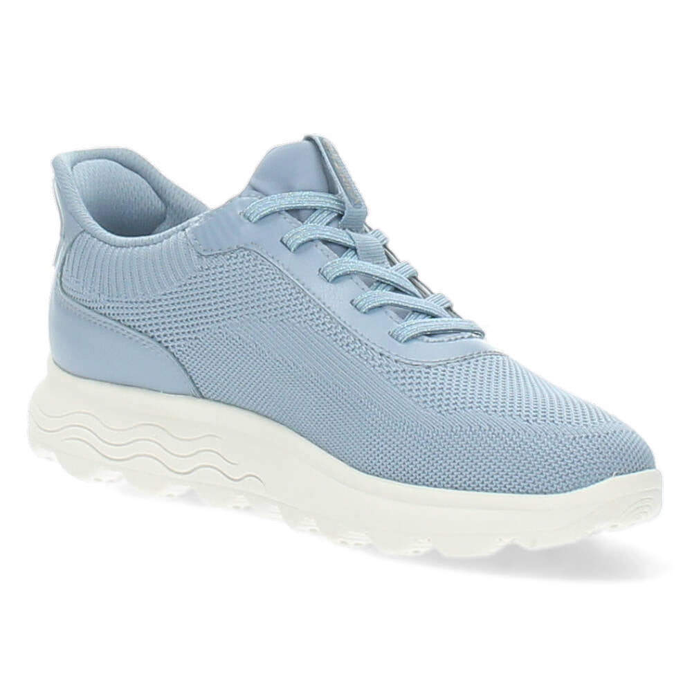 Lichtblauwe sneakers