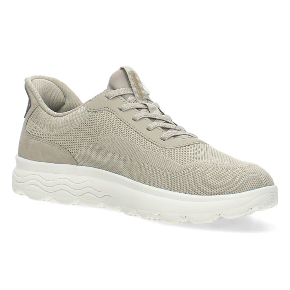 Zandkleurige sneakers