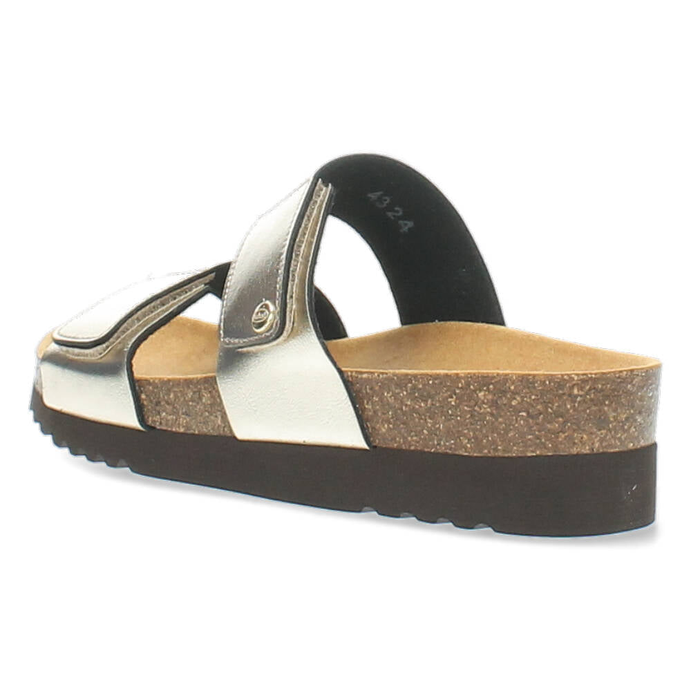 Metallic slippers