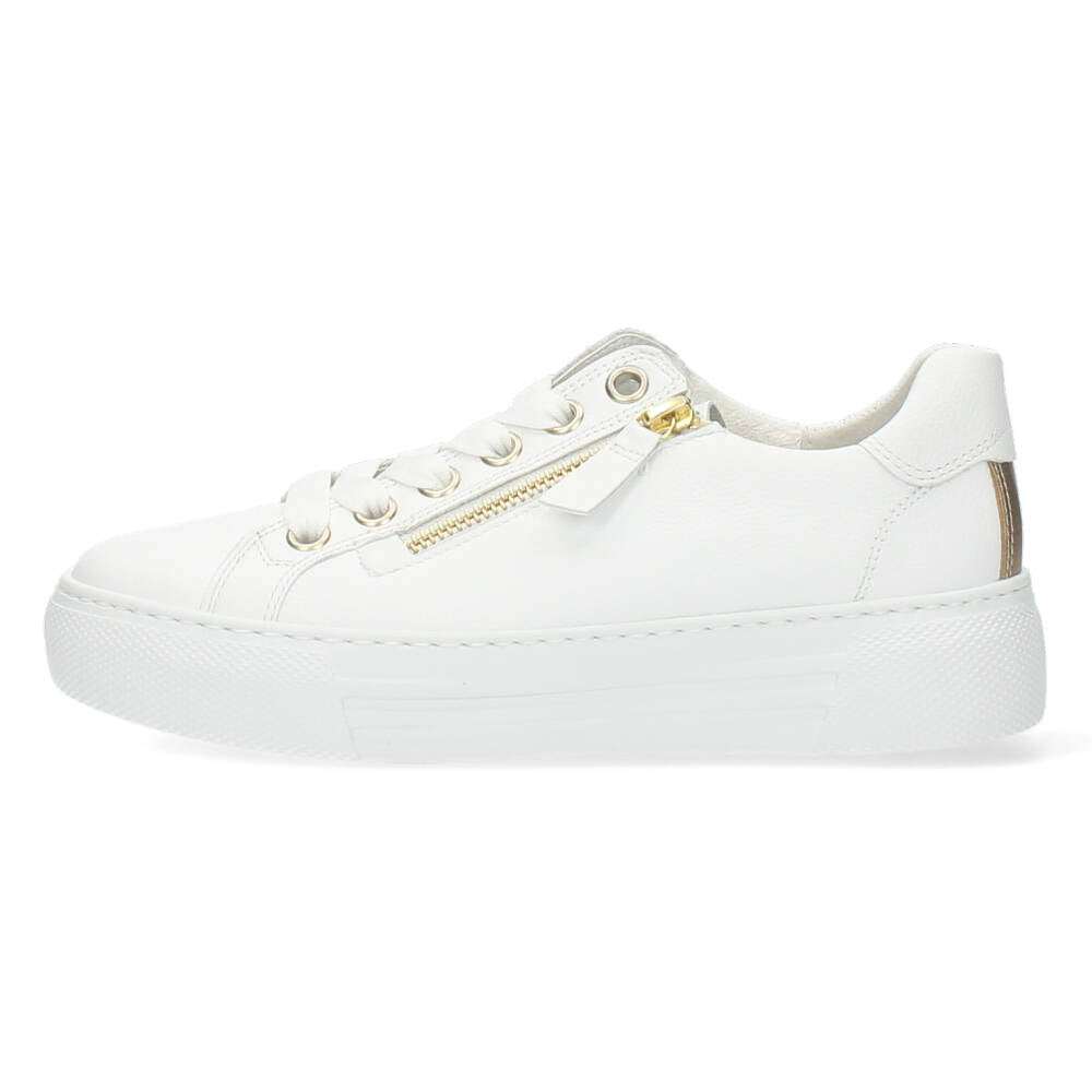 Witte sneakers
