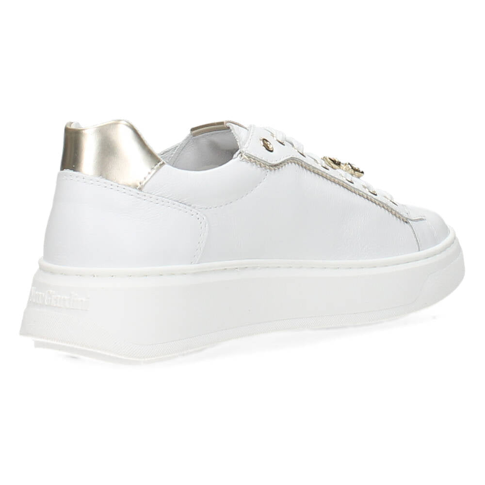 Witte sneakers