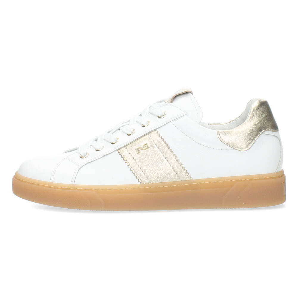 Witte sneakers