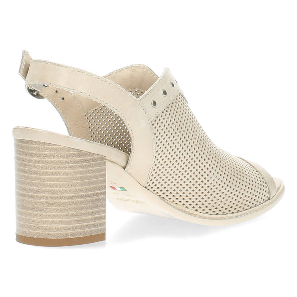Beige sandalen