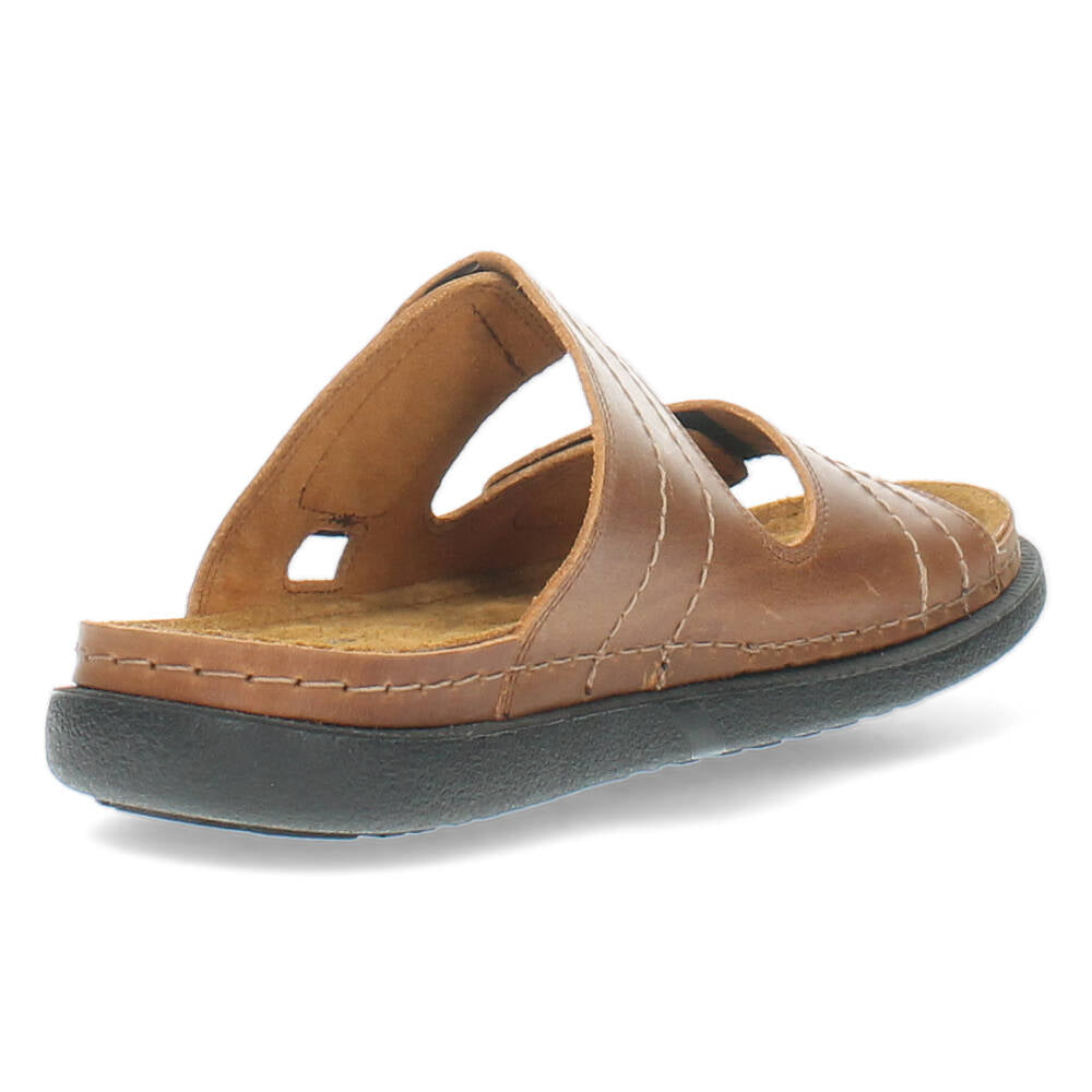 Cognac slippers