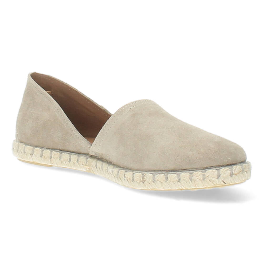 Beige espadrilles