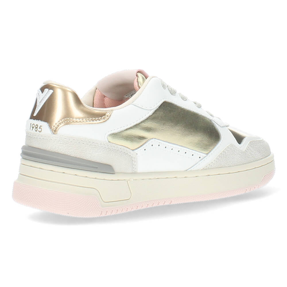 Gouden sneakers